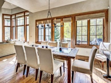 Posh Five Bedroom Luxury Ski Home Steps to Lift